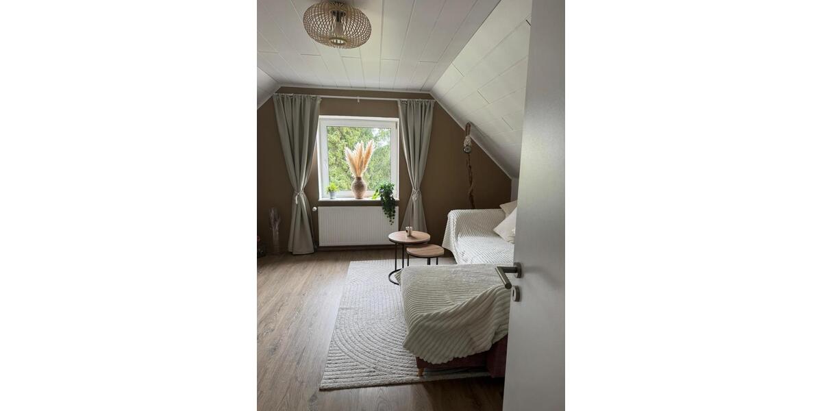 Dachgeschoßwohnung Unna Alte Heide - 2.5 Zimmer, 50 m&sup2;, 650&euro; | Angebot:26032948