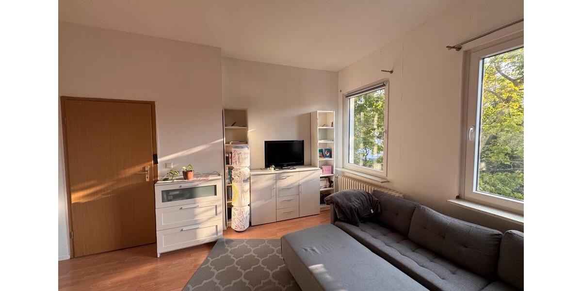Etagenwohnung Essen Stadtbezirk VI - 2 Zimmer, 50 m&sup2;, 700&euro; | Angebot:25637303