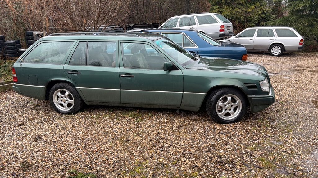 Mercedes-Benz 300 179.000 km 16.900 &euro; Dortmund 44267