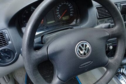 VW Golf 133.000 km 1.500 &euro; Holzwickede 59439