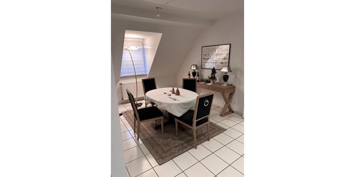 Dachgeschoßwohnung Gelsenkirchen Resse - 4 Zimmer, 138 m&sup2;, 1.090&euro; | Angebot:26536696