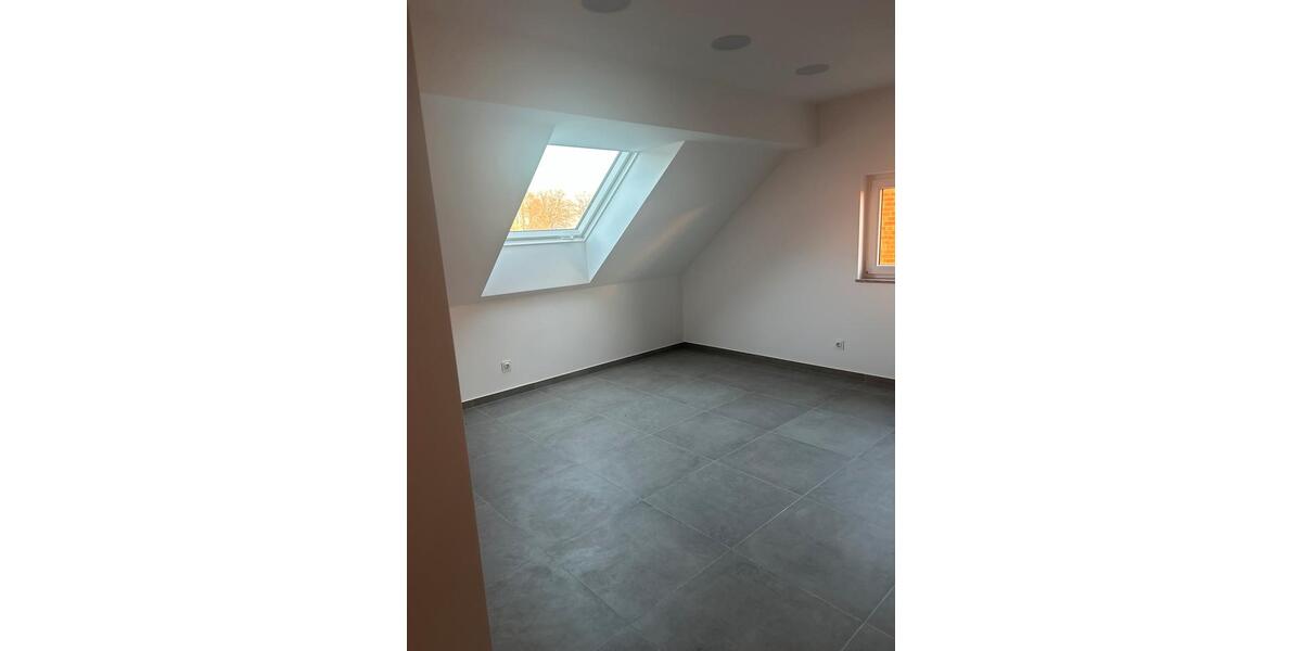 Dachgeschoßwohnung Dorsten Altstadt - 4 Zimmer, 101 m&sup2;, 1.200&euro; | Angebot:25395282