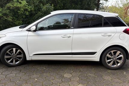 Hyundai i20 99.700 km 9.999 &euro; Witten 58454