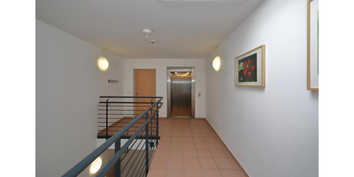 Etagenwohnung Essen Stadtkern - 2 Zimmer, 66 m&sup2;, 1.026&euro; | Angebot:13979535