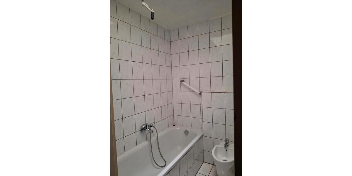 Dachgeschoßwohnung Hagen Hagen-Mitte - 4 Zimmer, 102 m&sup2;, 675&euro; | Angebot:26414747