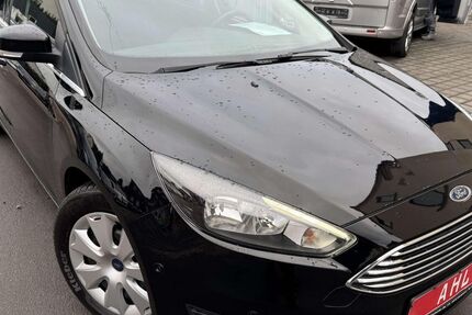 Ford Focus 88.000 km 8.699 &euro; Dortmund 44388