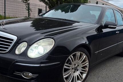 Mercedes-Benz E 280 308.000 km 9.950 &euro; Essen 45356