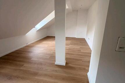 Wohnung Essen Stadtbezirk V - 2 Zimmer, 74 m&sup2;, 900&euro; | Angebot:26704139