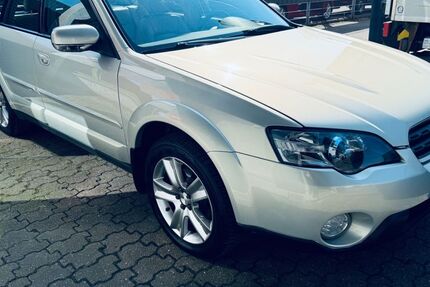 Subaru Outback 139.000 km 7.990 &euro; Essen 45356