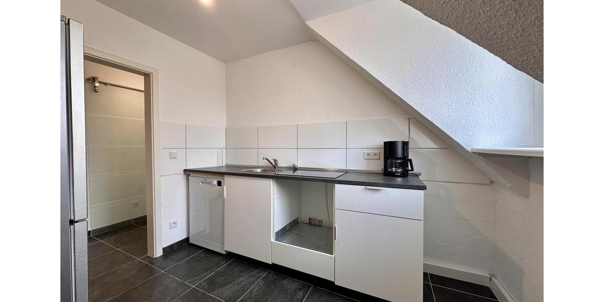 Dachgeschoßwohnung Gelsenkirchen - 4 Zimmer, 73 m&sup2;, 520&euro; | Angebot:26660193