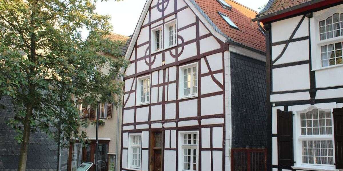 Zimmer Essen Kettwig vor der Brücke - 2 Zimmer, 1.800&euro; | Angebot:24987288