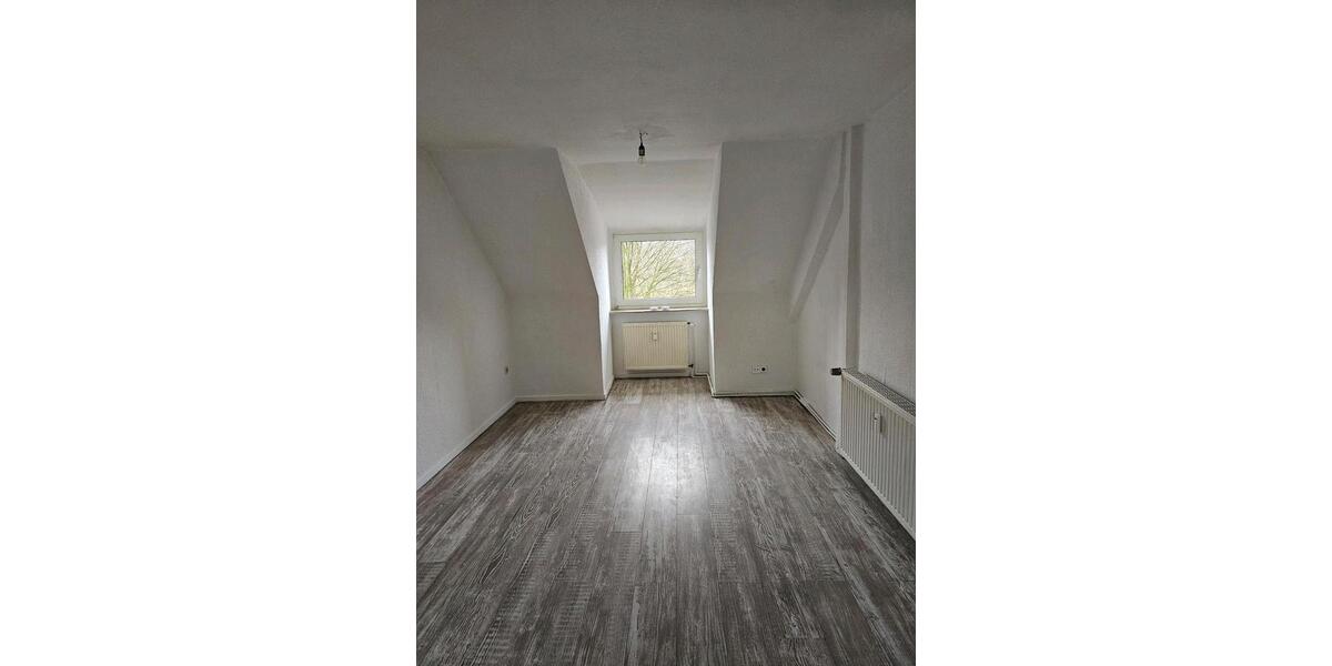 Dachgeschoßwohnung Gelsenkirchen Gelsenkirchen-Nord - 1.5 Zimmer, 41 m&sup2;, 360&euro; | Angebot:24770721