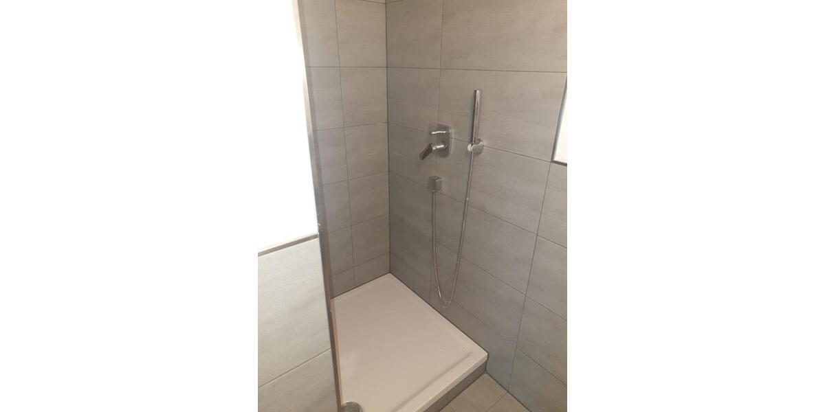 Erdgeschoßwohnung Dortmund Brackel - 6 Zimmer, 135 m&sup2;, 1.200&euro; | Angebot:22788276