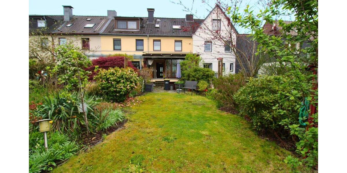 Reihenmittelhaus Essen Ostviertel - 4 Zimmer, 130 m&sup2;, 279.000&euro; | Angebot:26542889