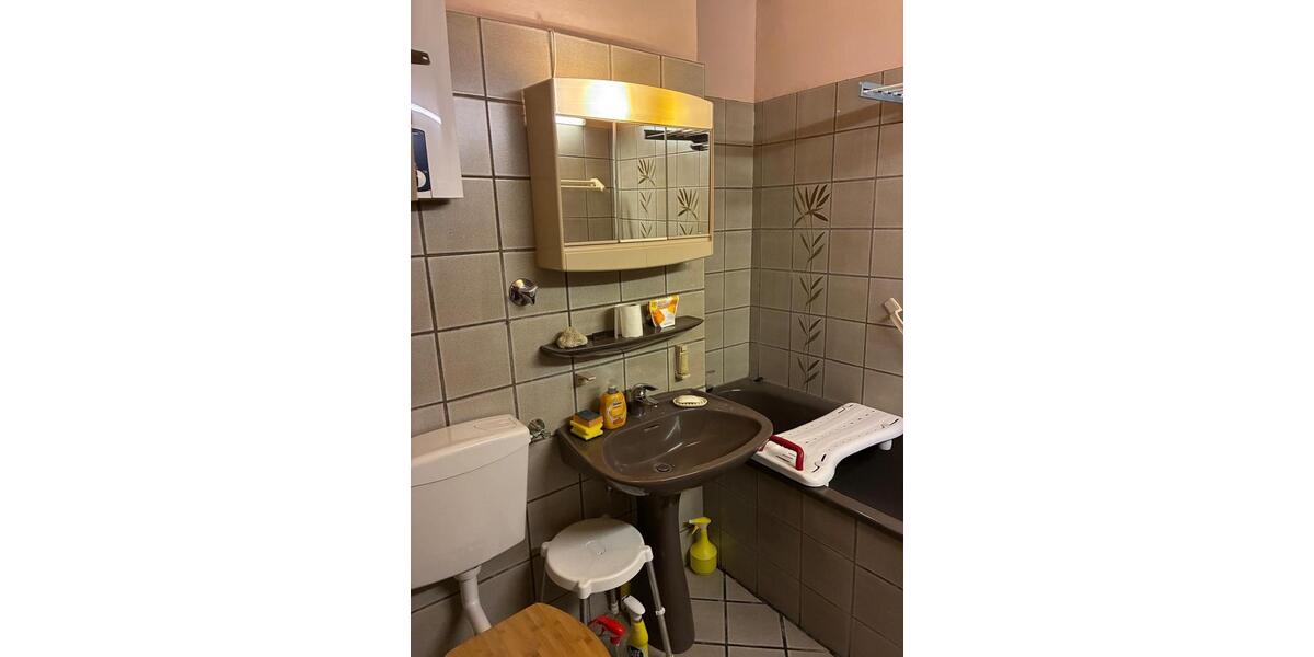 Hochparterre Essen Stadtbezirk VII - 3.5 Zimmer, 84 m&sup2;, 139.000&euro; | Angebot:26167331