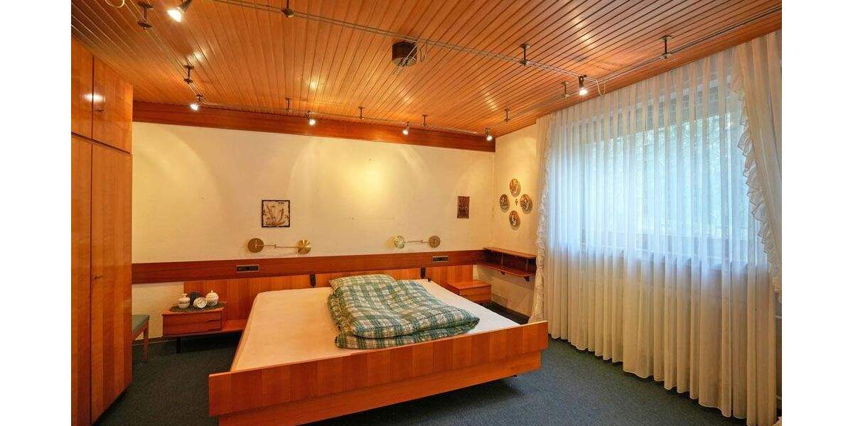 Mehrfamilienhaus, Wohnhaus Bochum Wiemelhausen - 9 Zimmer, 275 m&sup2;, 695.000&euro; | Angebot:25687045