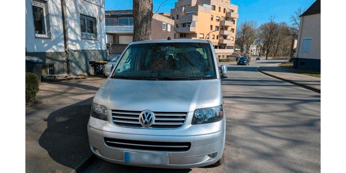 VW T5 Multivan 355.000 km 5.550 &euro; Waltrop 45731