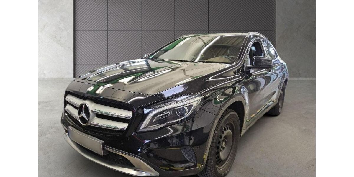 Mercedes-Benz GLA 200 123.000 km 14.500 &euro; Bochum 44797