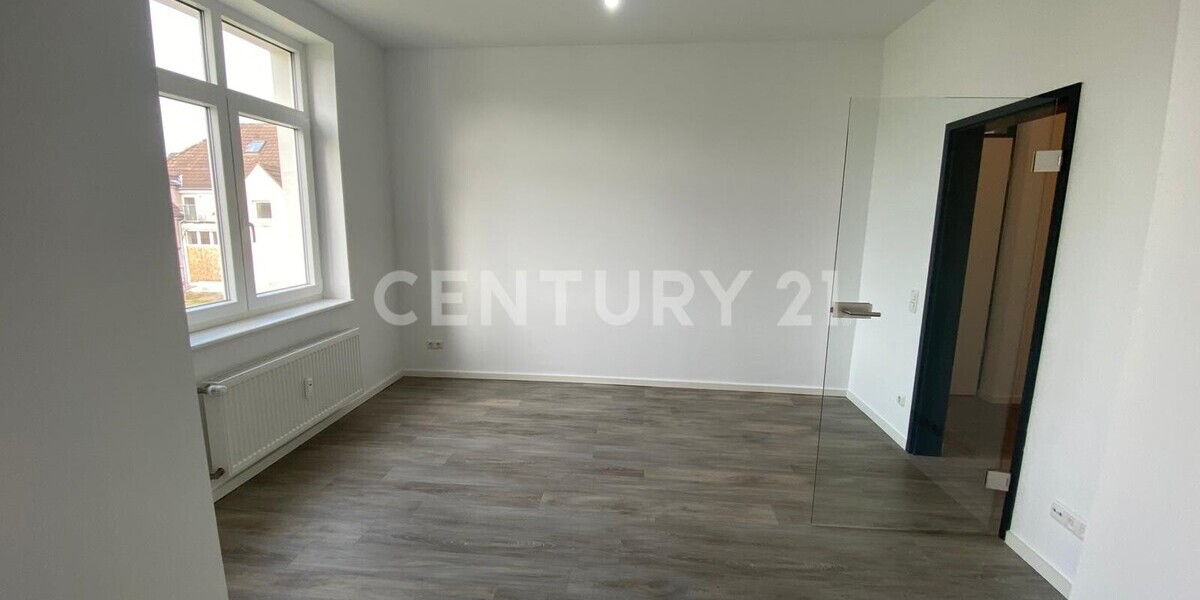 Sanierte Altbauwohnung mit Südwest Balkon im 1. Obergeschoss - Erdgeschoßwohnung Dortmund Mengede | Angebot:23354914