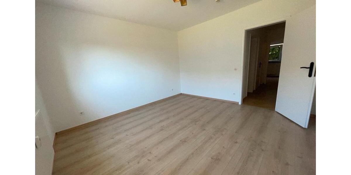 Etagenwohnung Gelsenkirchen Resse - 3 Zimmer, 87 m&sup2;, 750&euro; | Angebot:26662684