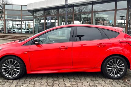 Ford Focus 111.209 km 10.500 &euro; Marl 45768