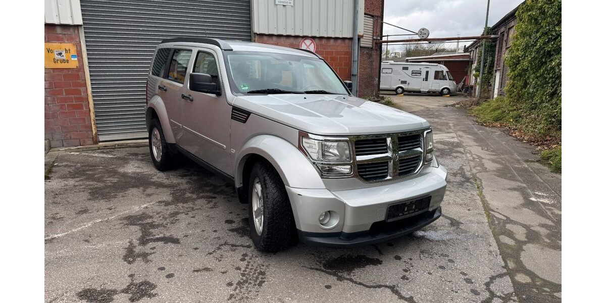 Dodge Nitro 227.352 km 3.249 &euro; Bottrop 46240