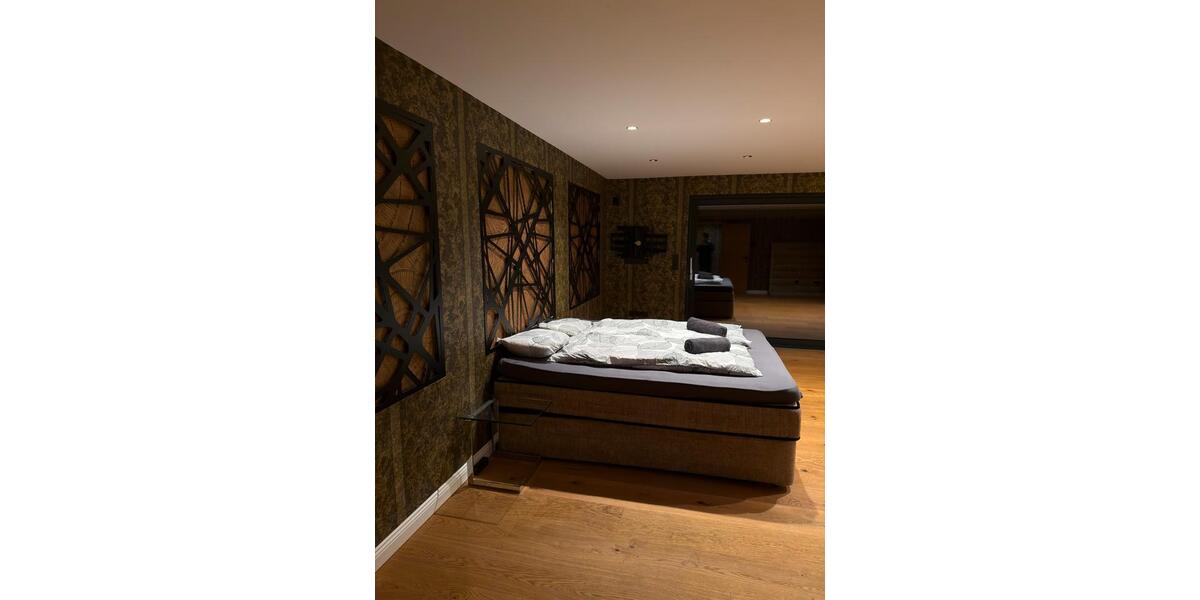 Villa Essen Stadtbezirk IX - 6 Zimmer, 307 m&sup2;, 400&euro; | Angebot:25926286