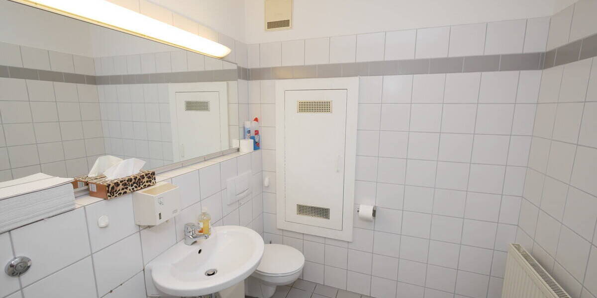 Gewerbeobjekt Gelsenkirchen Buer - 6 Zimmer, 133 m&sup2;, 1.003&euro; | Angebot:26744859
