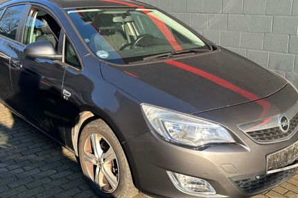 Opel Astra 180.000 km 2.499 &euro; Schwerte 58239