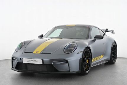 Porsche 992 4.582 km 249.900 &euro; Essen 45143