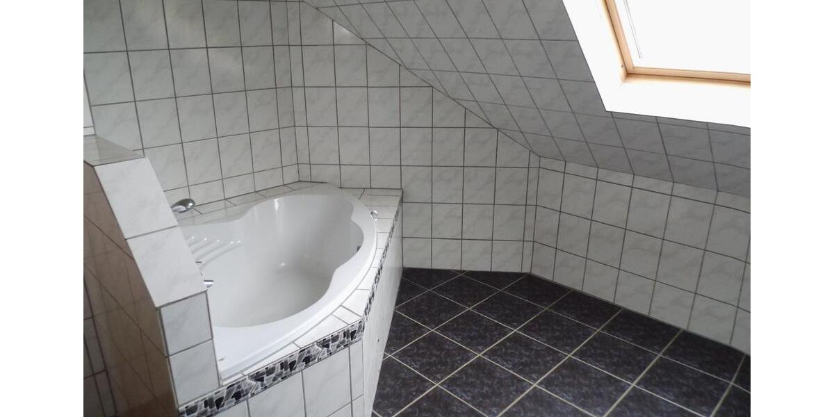 Maisonettenwohnung Gelsenkirchen Ückendorf - 3.5 Zimmer, 95 m&sup2;, 618&euro; | Angebot:24381270