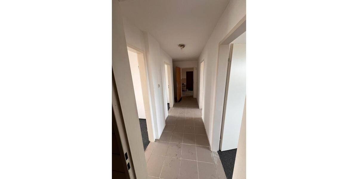 Dachgeschoßwohnung Gelsenkirchen Ückendorf - 3 Zimmer, 80 m&sup2;, 600&euro; | Angebot:25964966