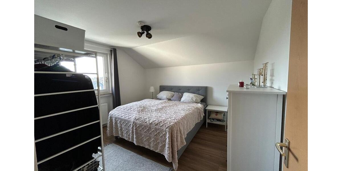 Dachgeschoßwohnung Unna Alte Heide - 2 Zimmer, 75 m&sup2;, 750&euro; | Angebot:25532977