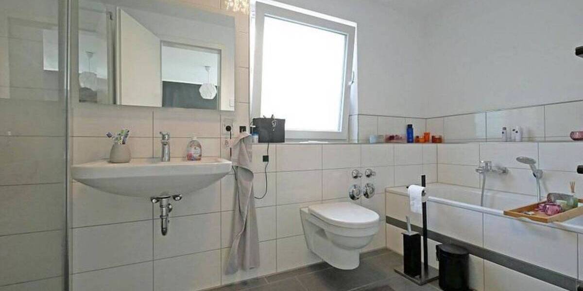 Etagenwohnung Bochum Stiepel - 4 Zimmer, 110 m&sup2;, 449.000&euro; | Angebot:26730927