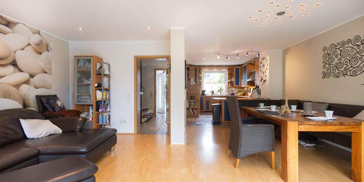 Reihenmittelhaus Dortmund Lichtendorf - 5 Zimmer, 146 m&sup2;, 399.000&euro; | Angebot:25779507