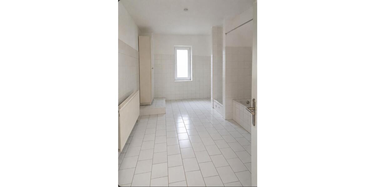 Etagenwohnung Schwerte - 4 Zimmer, 125 m&sup2;, 1.100&euro; | Angebot:26605408