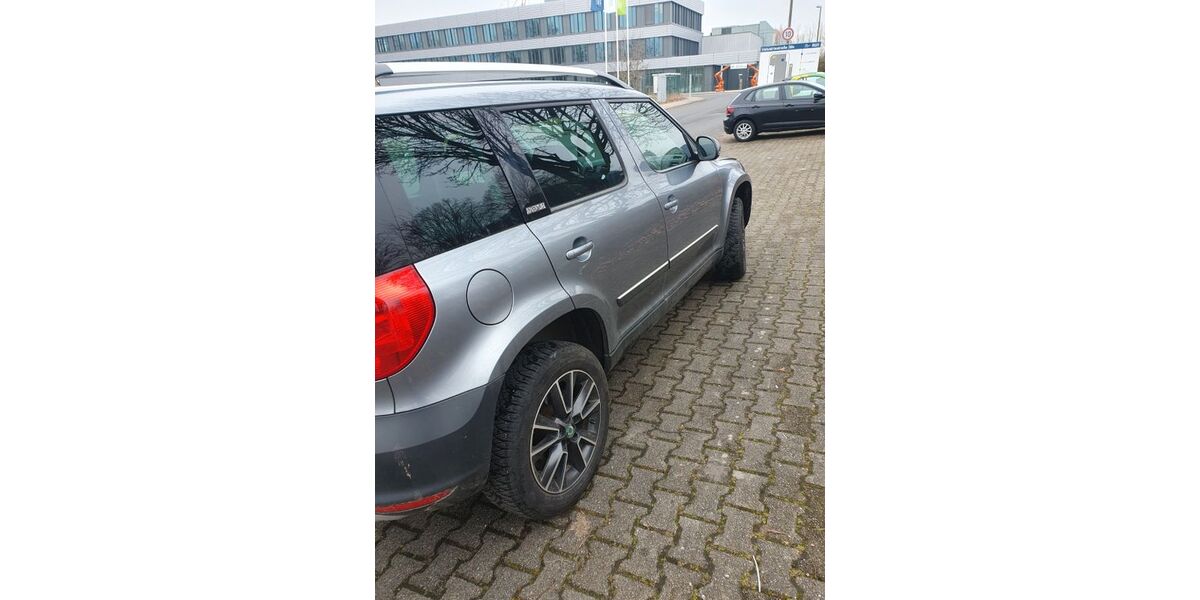 Skoda Yeti 100.450 km 10.050 &euro; Bochum 44892