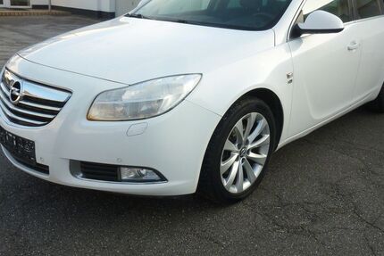 Opel Insignia 222.000 km 2.999 &euro; Essen 45144