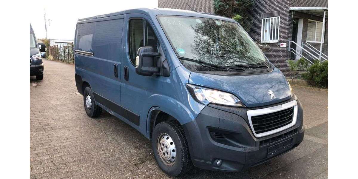 Peugeot Boxer 99.641 km 7.990 &euro; Gelsenkirchen 45886