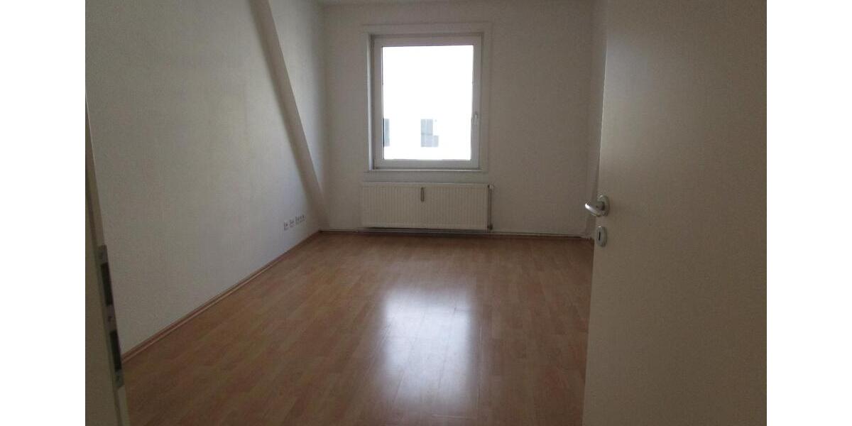 Etagenwohnung Bochum - 5 Zimmer, 126 m&sup2;, 1.200&euro; | Angebot:25391632