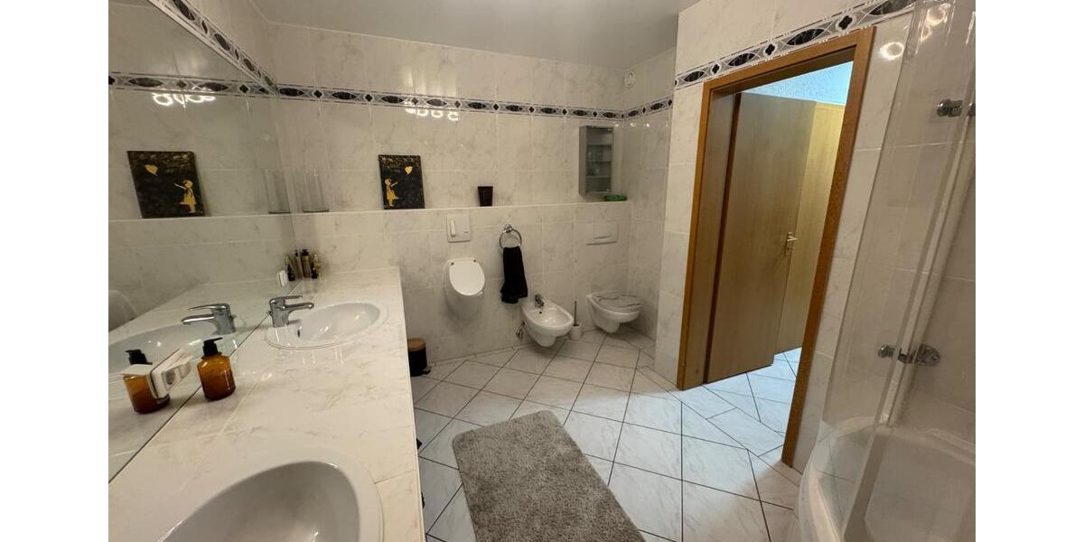 Etagenwohnung Ennepetal - 3 Zimmer, 148 m&sup2;, 1.184&euro; | Angebot:26030140