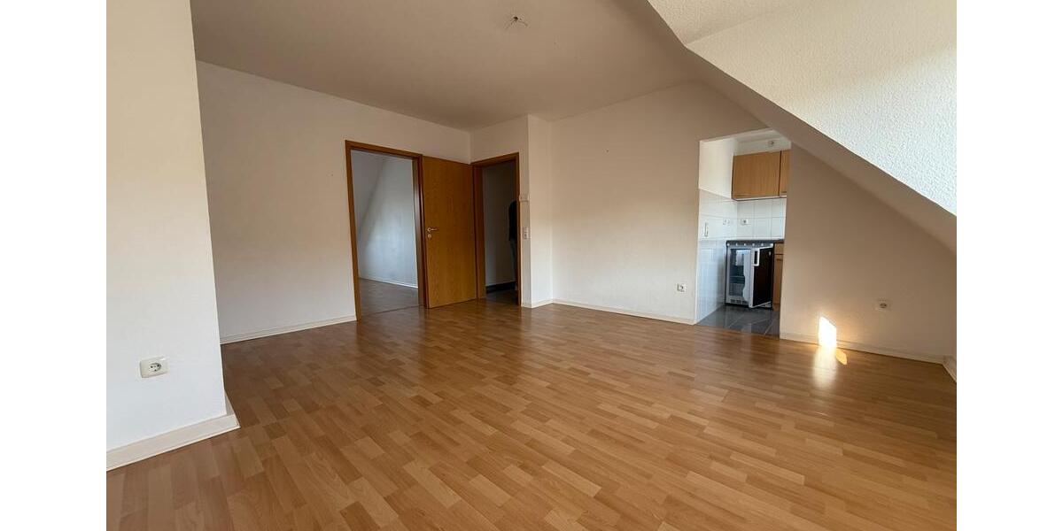 Dachgeschoßwohnung Essen Stadtbezirk II - 2 Zimmer, 42 m&sup2;, 335&euro; | Angebot:25806822