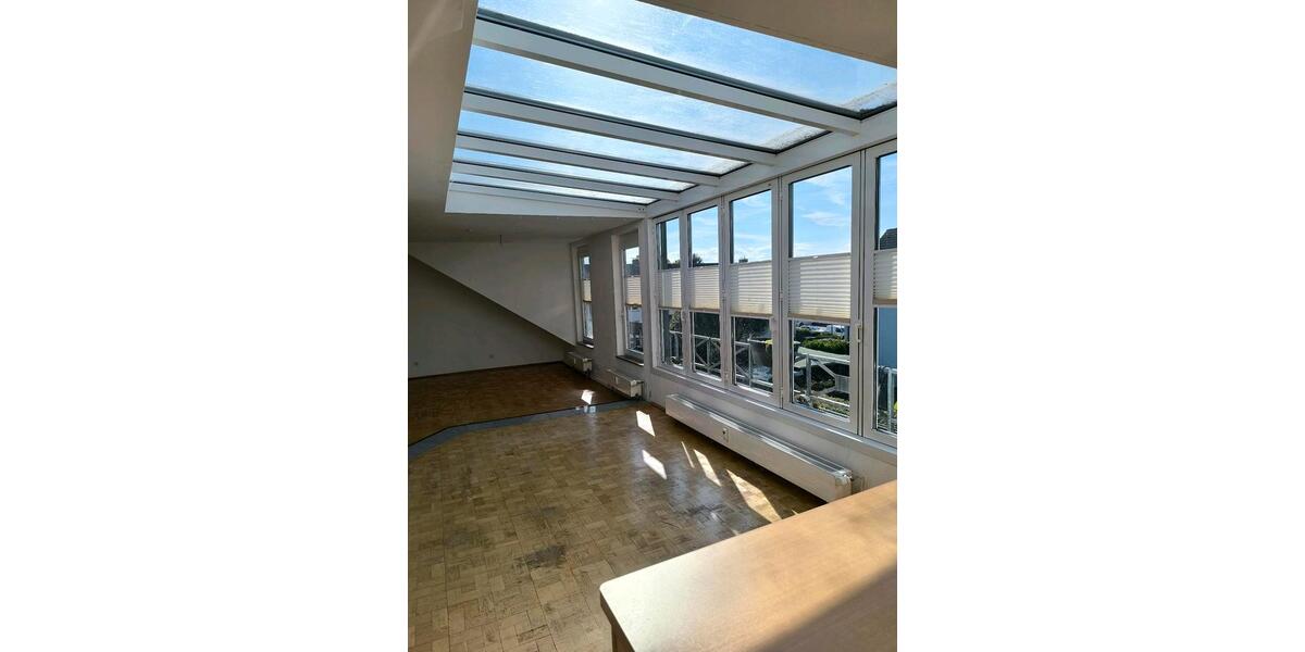 Dachgeschoßwohnung Gelsenkirchen Gelsenkirchen-Nord - 3 Zimmer, 110 m&sup2;, 125.000&euro; | Angebot:26165905