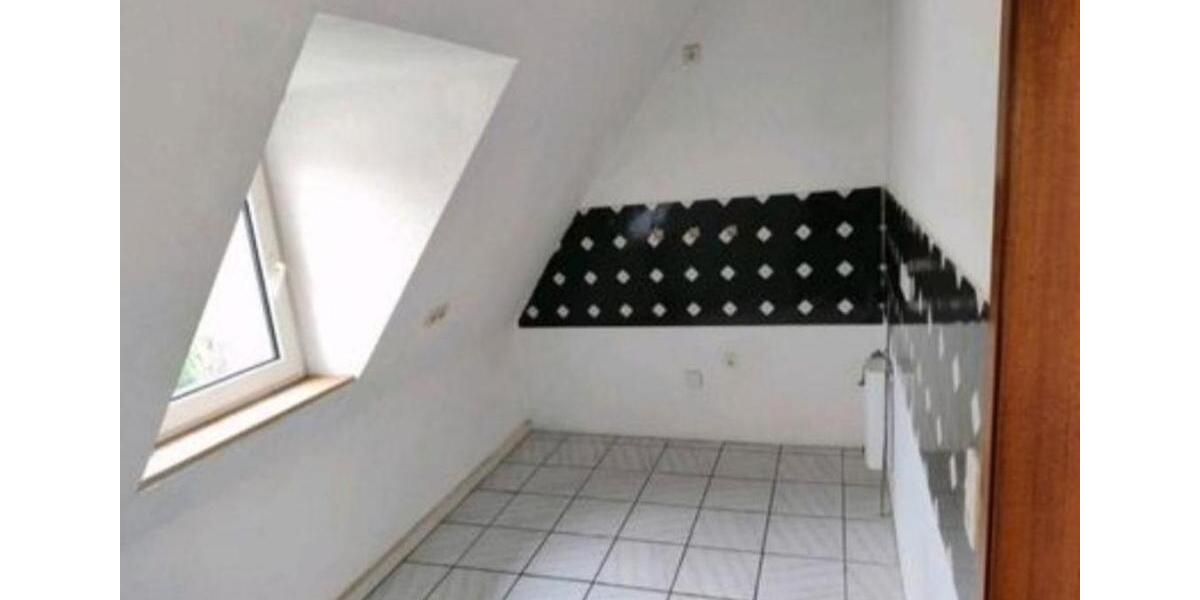 Dachgeschoßwohnung Gelsenkirchen Gelsenkirchen-Mitte - 3 Zimmer, 70 m&sup2;, 570&euro; | Angebot:25382888