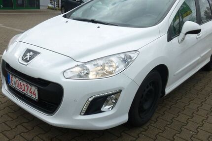 Peugeot 308 177.000 km 4.650 &euro; Essen 45144
