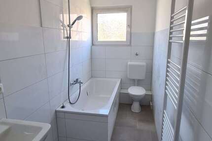 Wohnung Essen Holsterhausen - 2.5 Zimmer, 44 m&sup2;, 375&euro; | Angebot:26093986