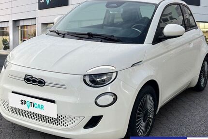 Fiat 500e 11.155 km 17.950 &euro; Essen 45143