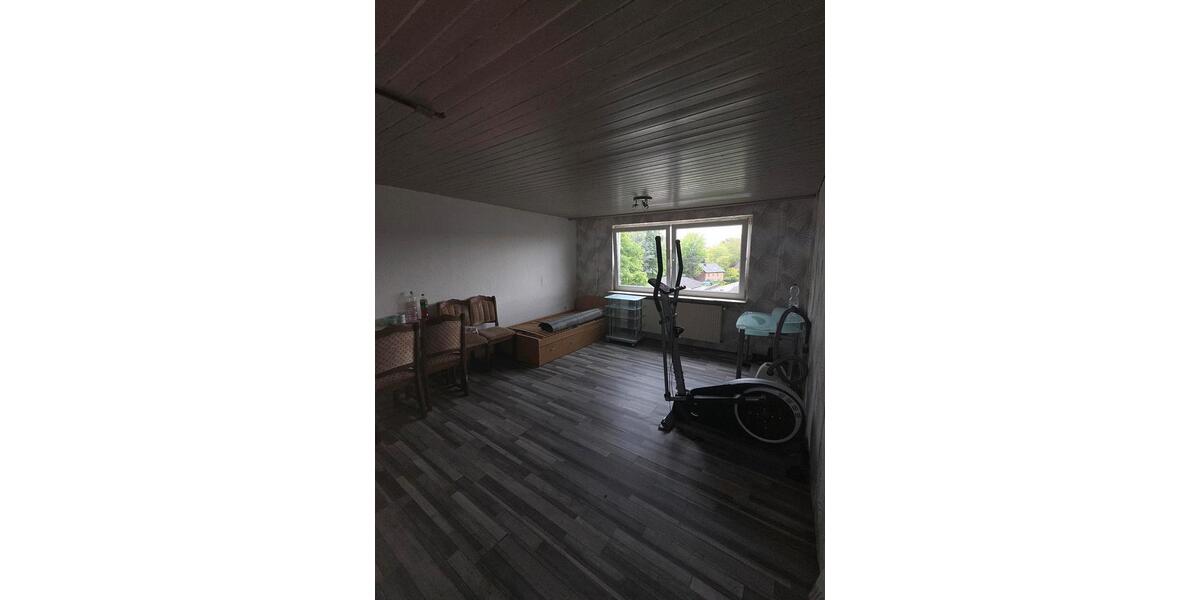 Dachgeschoßwohnung Gelsenkirchen Gelsenkirchen-West - 5 Zimmer, 92 m&sup2;, 850&euro; | Angebot:26494656