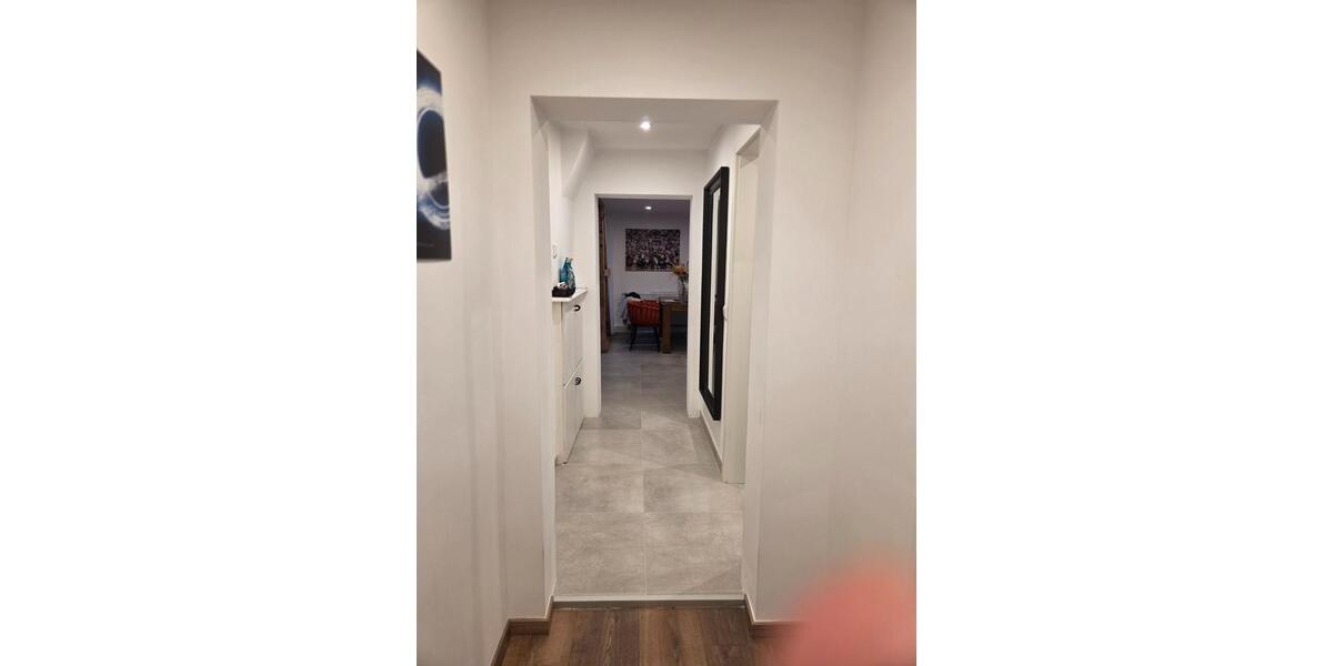 Dachgeschoßwohnung Essen Stadtbezirk VIII - 3 Zimmer, 85 m&sup2;, 950&euro; | Angebot:26638437