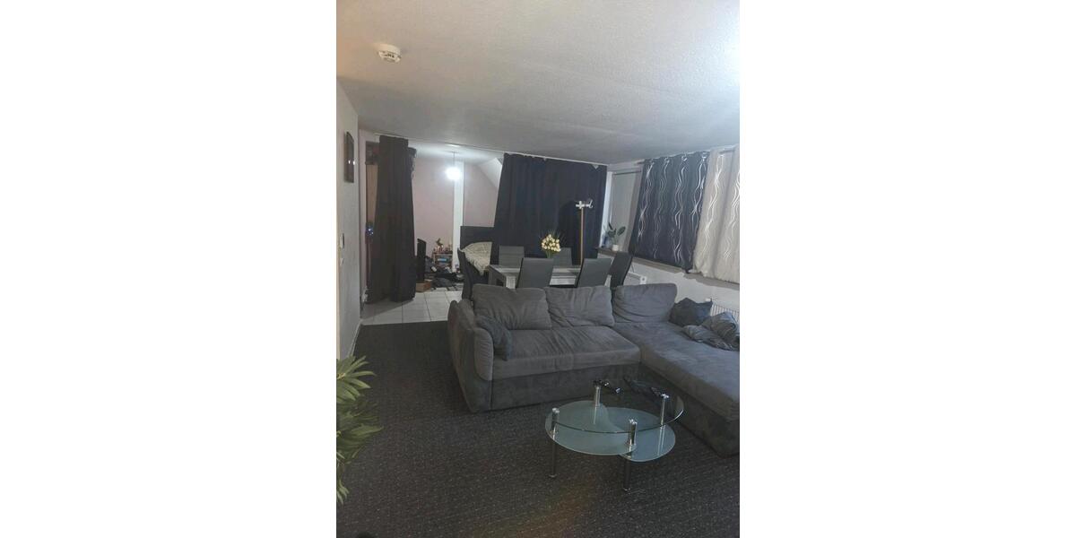 Dachgeschoßwohnung Oberhausen Rothebusch - 2 Zimmer, 66 m&sup2;, 550&euro; | Angebot:25274251